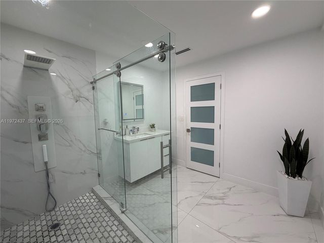 11300 NW 5th St, Plantation, FL 33325