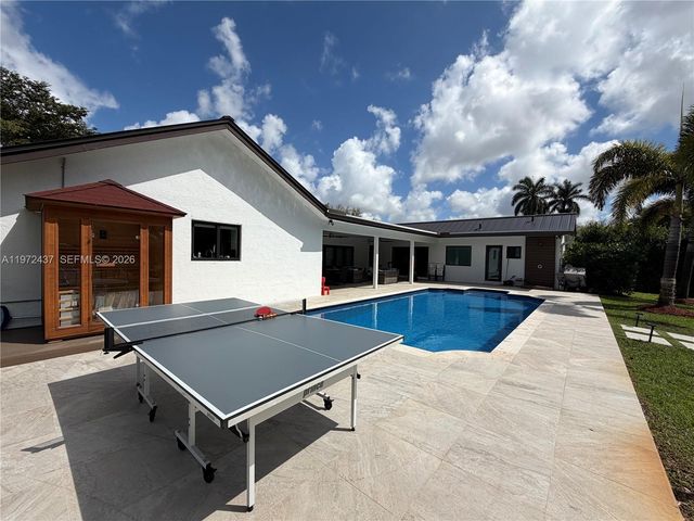 11300 NW 5th St, Plantation, FL 33325