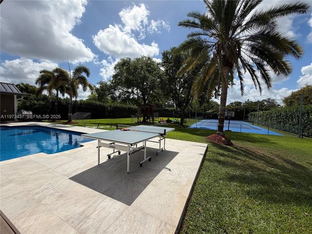 11300 NW 5th St, Plantation, FL 33325