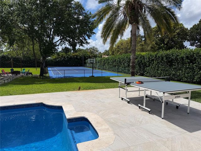 11300 NW 5th St, Plantation, FL 33325