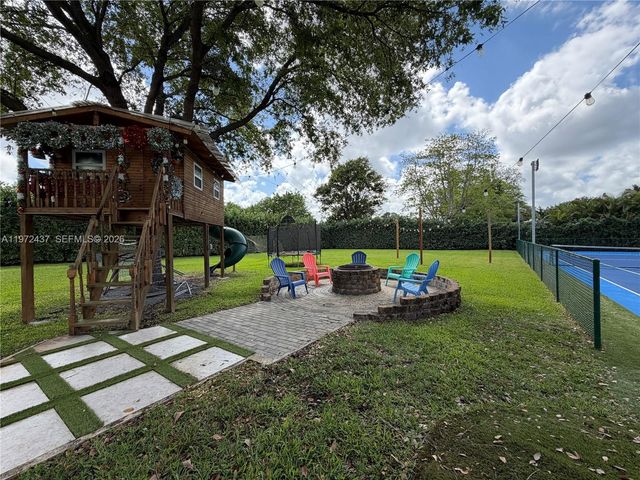 11300 NW 5th St, Plantation, FL 33325