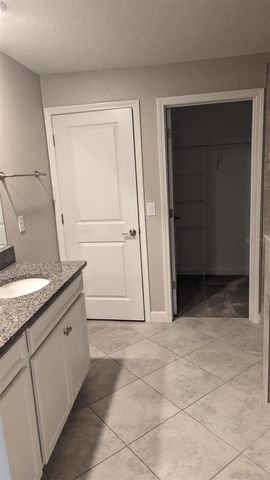 1384 WHITE FOX RUN, Lutz, FL 33549