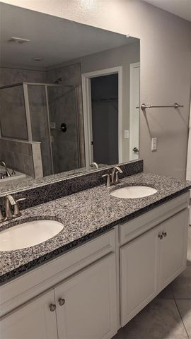 1384 WHITE FOX RUN, Lutz, FL 33549