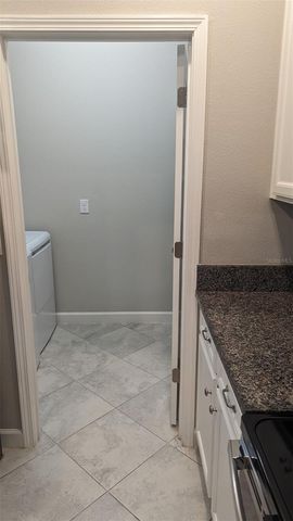 1384 WHITE FOX RUN, Lutz, FL 33549