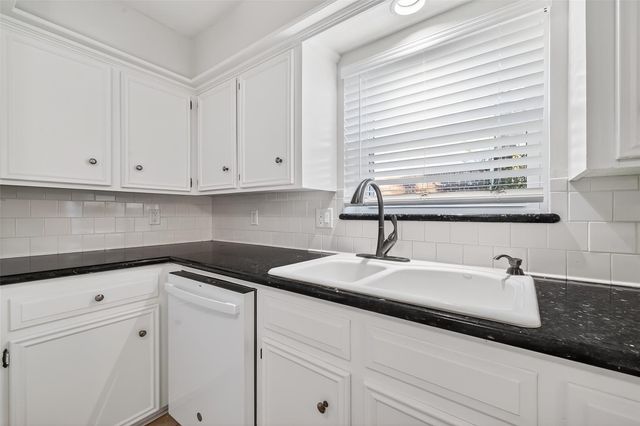 906 Crossfield Drive, Katy, TX 77450