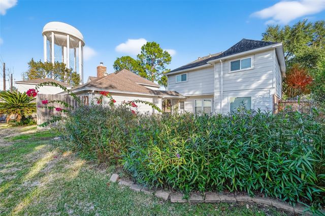 906 Crossfield Drive, Katy, TX 77450