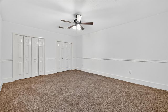 16 Wagon Lane Loop, Angleton, TX 77515