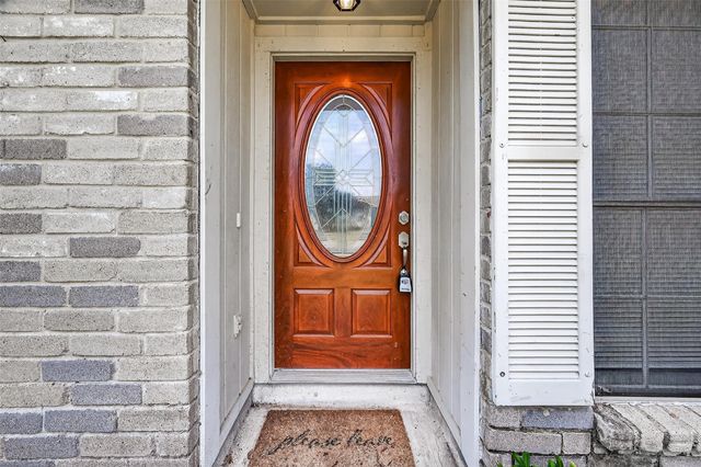 16 Wagon Lane Loop, Angleton, TX 77515