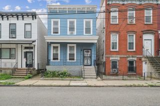 81 ATLANTIC ST, Jc, Bergen-lafayett, NJ 07304