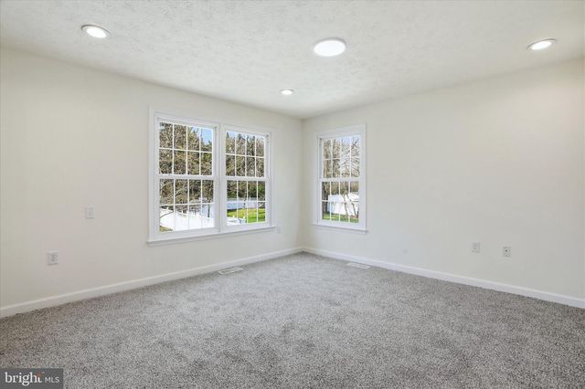 239 NIGHTINGALE AVE, Stephens City, VA 22655
