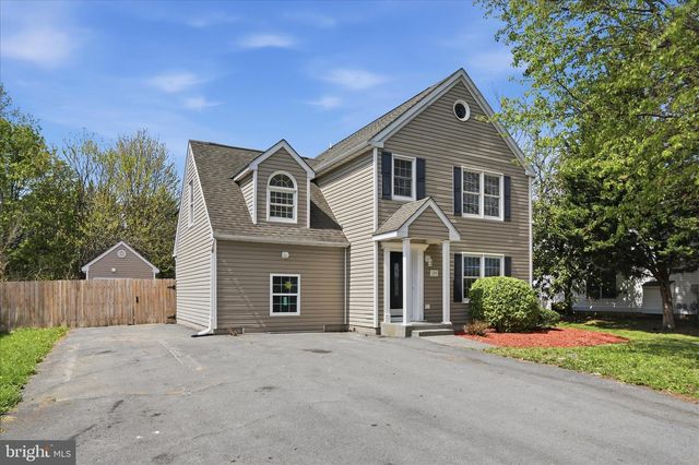 239 NIGHTINGALE AVE, Stephens City, VA 22655