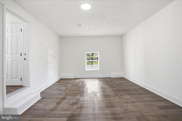 239 NIGHTINGALE AVE, Stephens City, VA 22655
