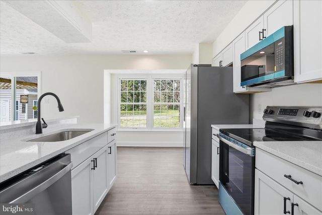 239 NIGHTINGALE AVE, Stephens City, VA 22655