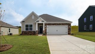 3826 Maxwell Henry Lane NW, Conover, NC 28613