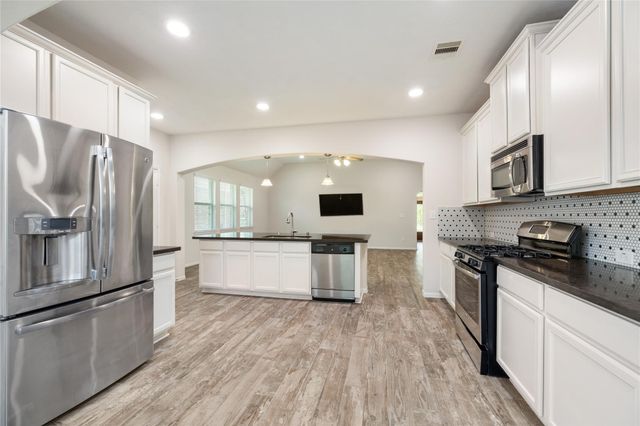 350 American Black Bear Drive, Crosby, TX 77532