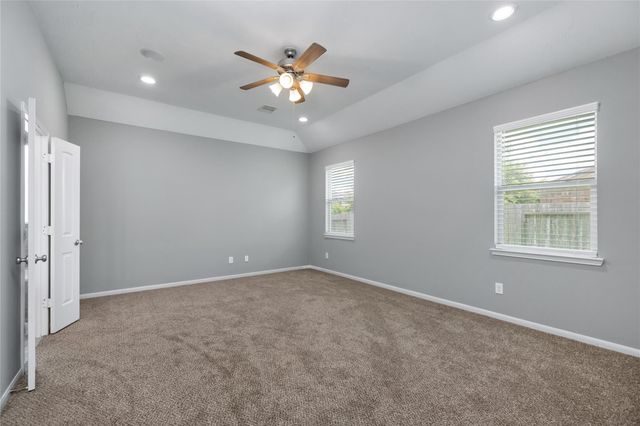 350 American Black Bear Drive, Crosby, TX 77532