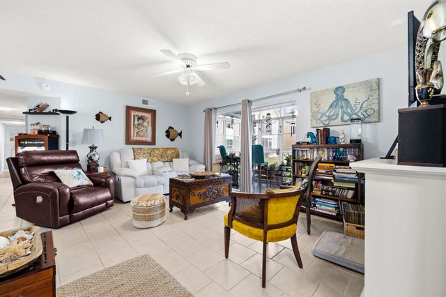 2258 Huntingdon Dr Apt B, Myrtle Beach, SC 29575