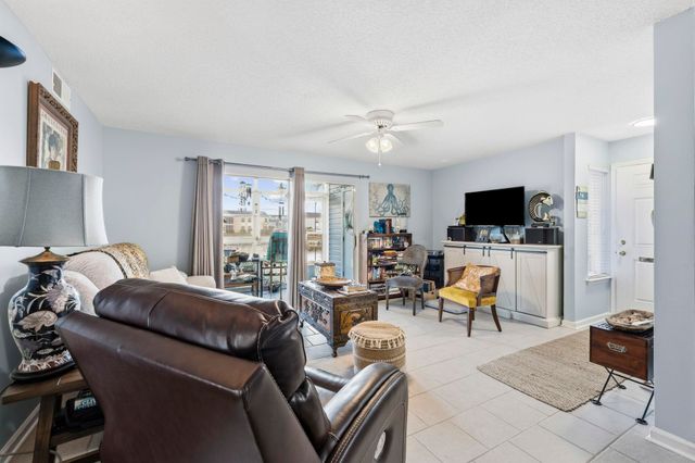 2258 Huntingdon Dr Apt B, Myrtle Beach, SC 29575