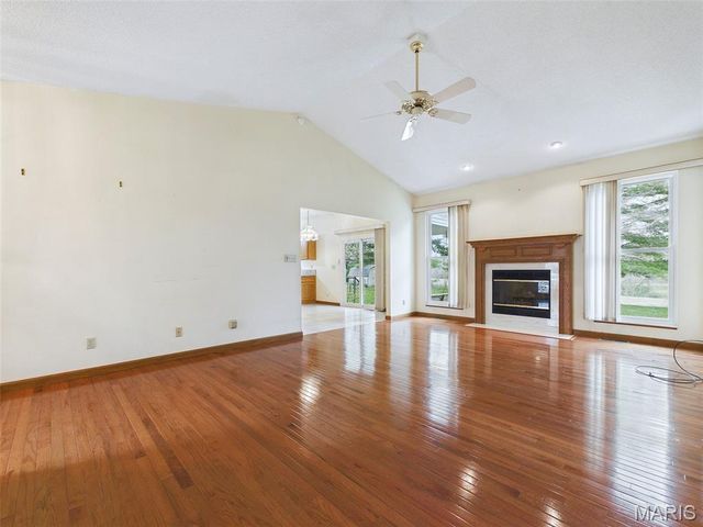 6 Forest Drive, Maryville, IL 62062