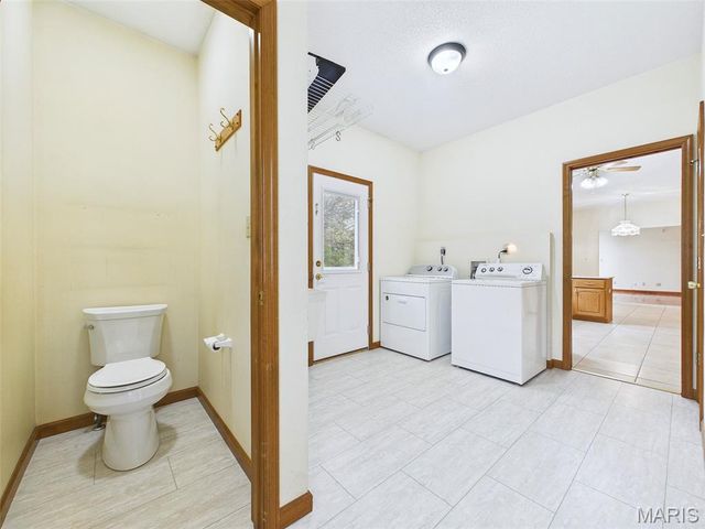 6 Forest Drive, Maryville, IL 62062