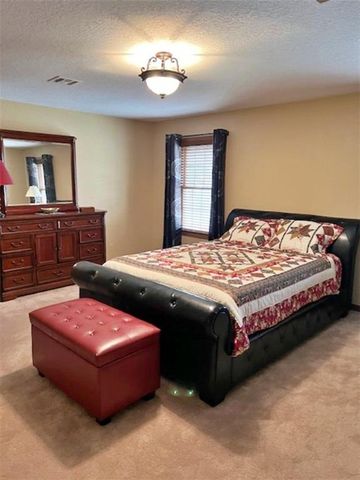 417 E 9th Street, Pittsburg, KS 66762