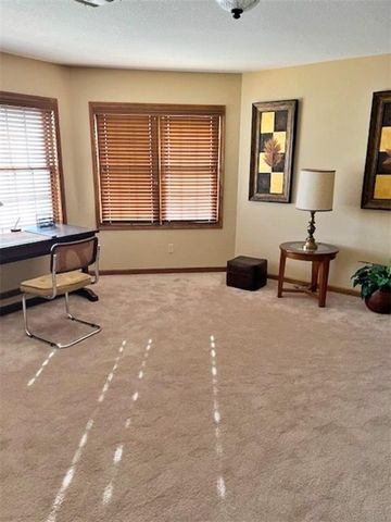 417 E 9th Street, Pittsburg, KS 66762