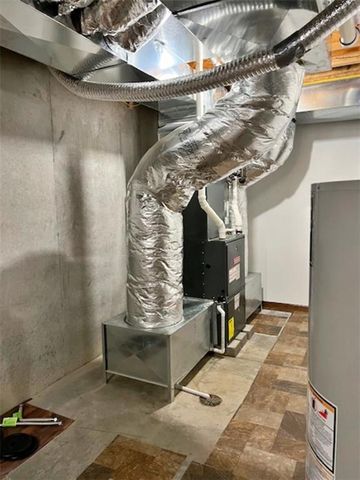 417 E 9th Street, Pittsburg, KS 66762