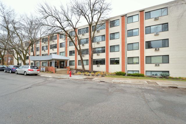 2700 W 44th Street 115, Minneapolis, MN 55410