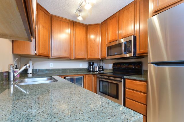 2700 W 44th Street 115, Minneapolis, MN 55410
