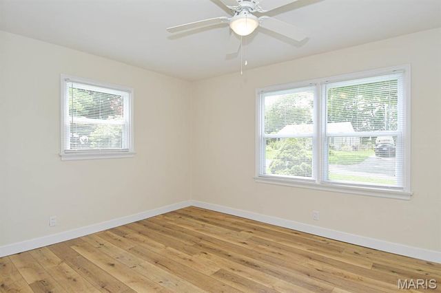 90 Brackleigh Lane, Florissant, MO 63031