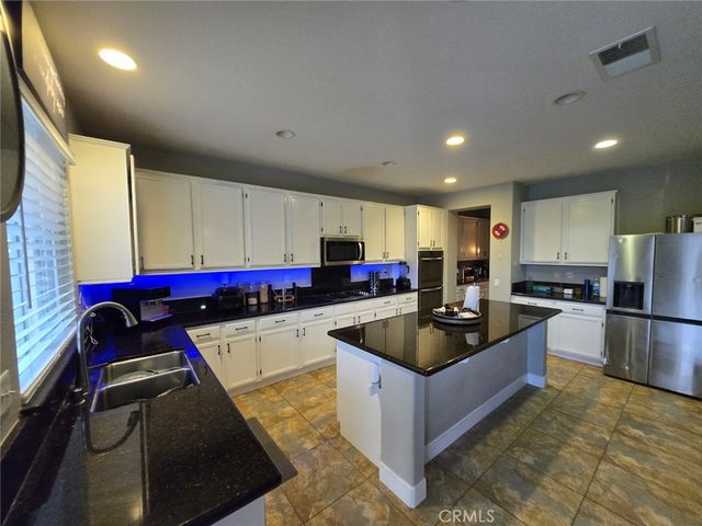 20530 Fox Den Road, Wildomar, CA 92595