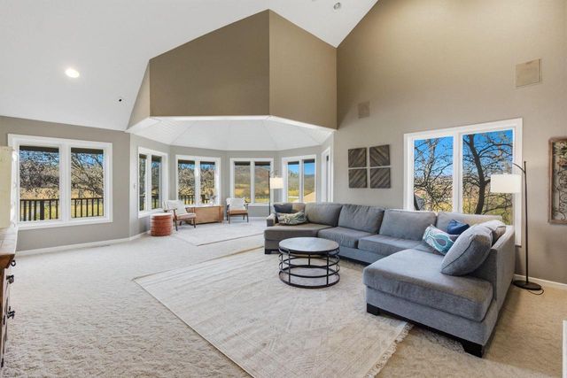 1507 Saint Augustine ROAD, Hartford, WI 53027