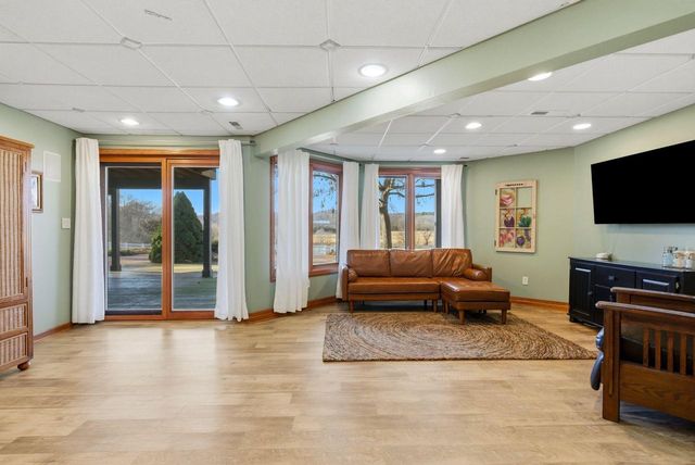 1507 Saint Augustine ROAD, Hartford, WI 53027