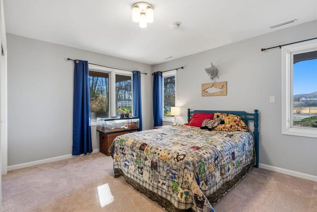 1507 Saint Augustine ROAD, Hartford, WI 53027