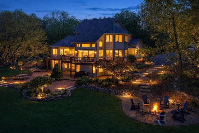 1507 Saint Augustine ROAD, Hartford, WI 53027