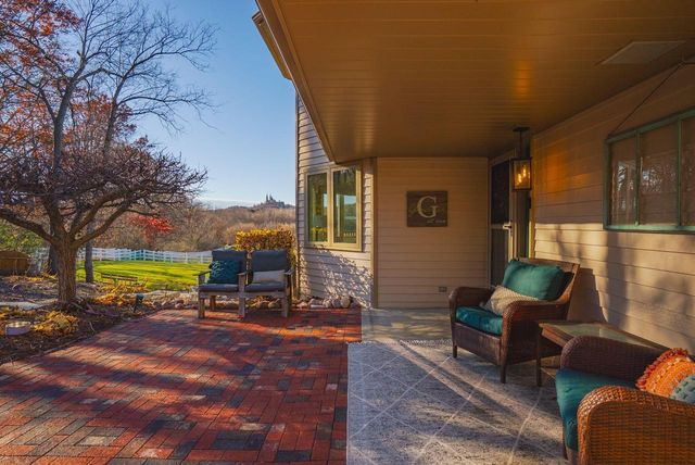 1507 Saint Augustine ROAD, Hartford, WI 53027