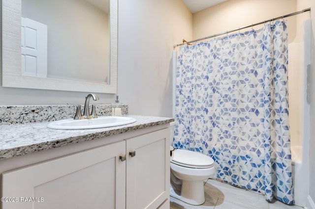 214 Adry Lane, Youngsville, LA 70592