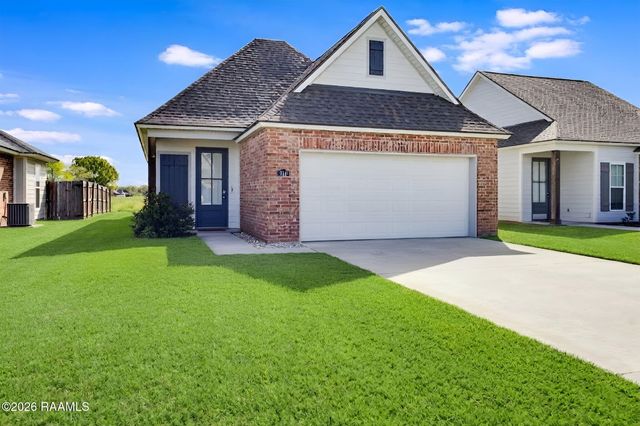 214 Adry Lane, Youngsville, LA 70592