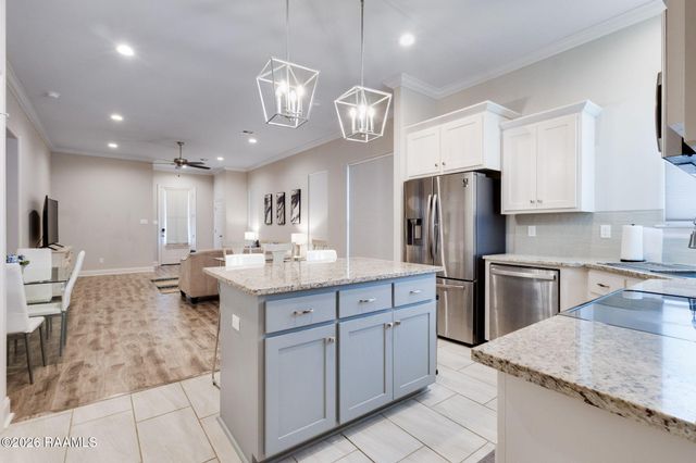 214 Adry Lane, Youngsville, LA 70592