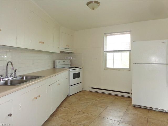 2016 E Ocean View Ave Apt 6, Norfolk, VA 23503
