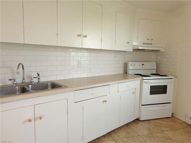 2016 E Ocean View Ave Apt 6, Norfolk, VA 23503