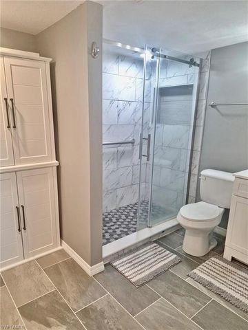 7104 Nantucket CIR # 2, North Fort Myers, FL 33917