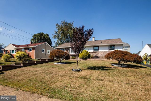 56 SHELBURNE DR, Trenton, NJ 08638