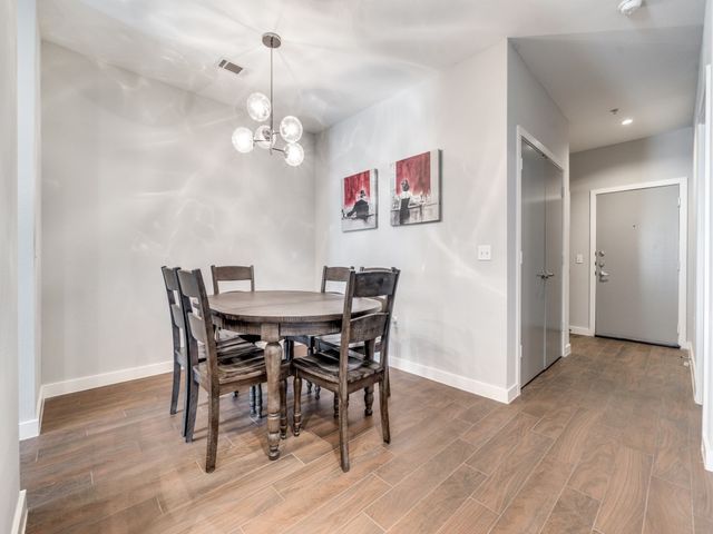 5609 Smu Boulevard 411, Dallas, TX 75206