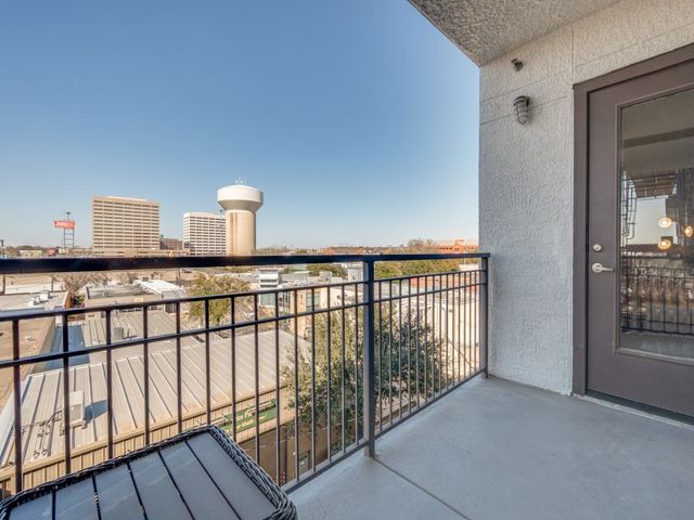 5609 Smu Boulevard 411, Dallas, TX 75206