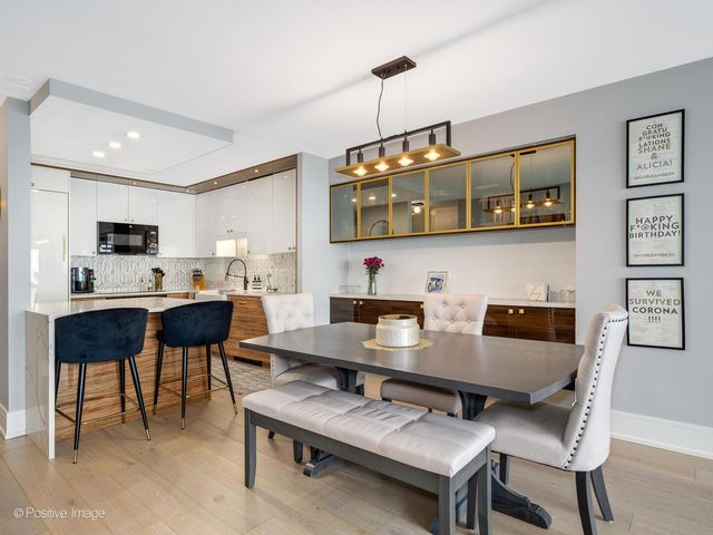 1440 N Lake Shore Drive 19BD, Chicago, IL 60610