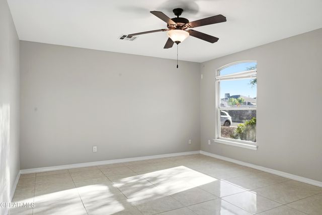 3210 PERUVIAN PASO, El Paso, TX 79938