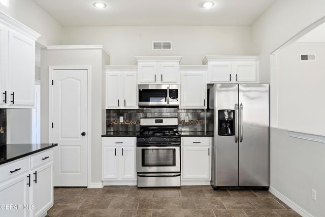 3210 PERUVIAN PASO, El Paso, TX 79938