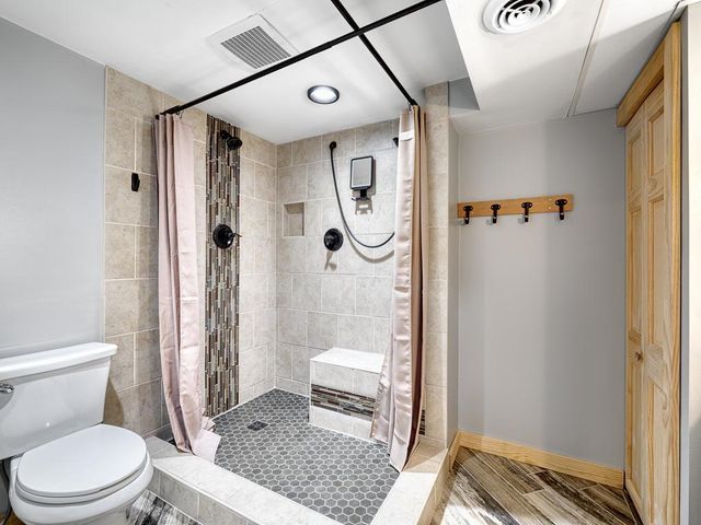 3107 Alexander Lane, Mound, MN 55364