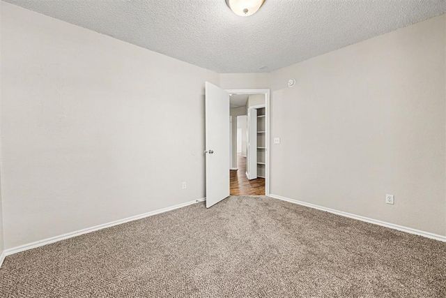 721 Eastridge Drive, Yukon, OK 73099